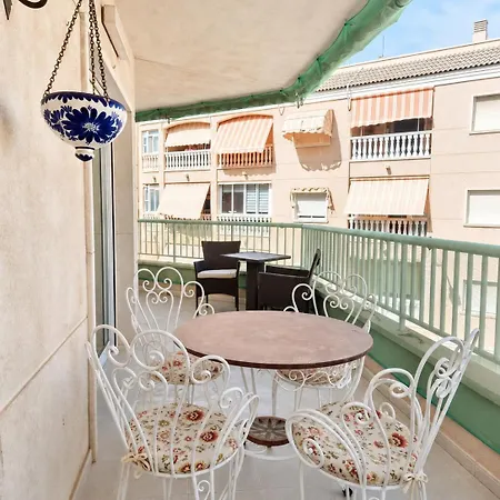 Piso Marina - In With Elevator & Balcony Apartment